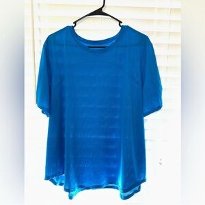 Lululemon Women's Blue Top